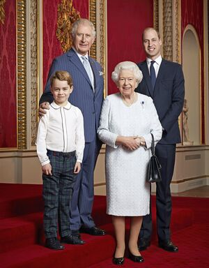 Prinz Charles (l-r, hinten), Prinz William, Prinz George (l-r, vorne) und Königin Elizabeth II. 2019 in London., © Ranald Mackechnie/PA Wire/dpa