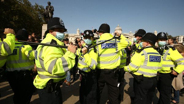Polizisten bei einer Demonstration auf dem Londoner Trafalgar Square., © Yui Mok/PA Wire/dpa