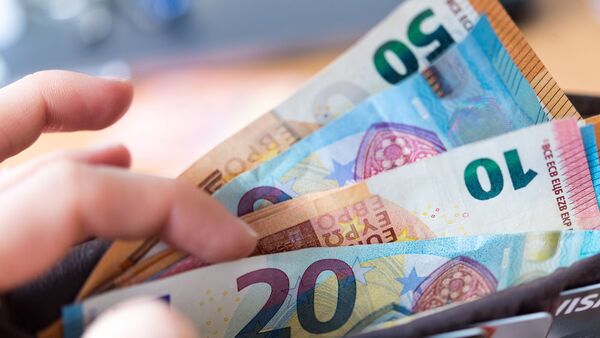 Das Bürgergeld soll nach den Plänen der Bundesregierung zum 1. Januar die bisherige Grundsicherung Hartz IV ablösen., © Monika Skolimowska/dpa-Zentralbild/dpa