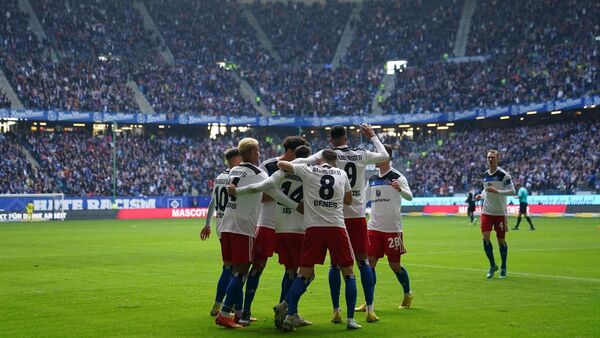 Der Hamburger SV liegt in der Tabelle der 2. Liga auf dem zweiten Platz., © Marcus Brandt/dpa